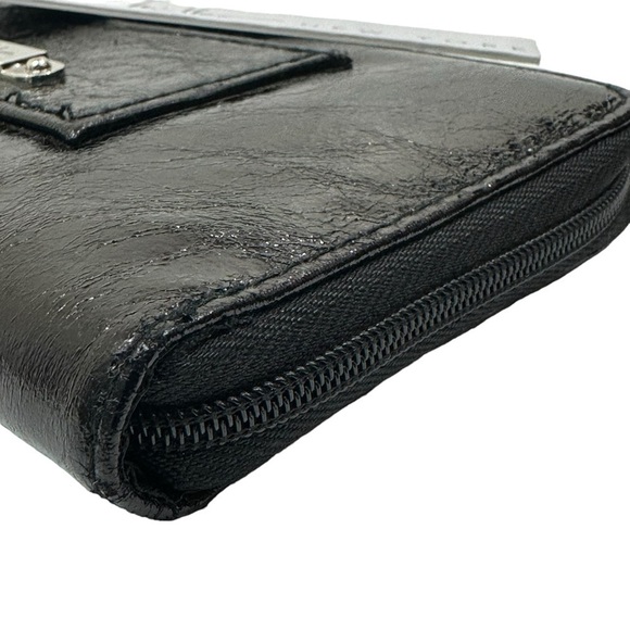 Nicole Miller New York Black Zip Around Wallet - Picture 6 of 7